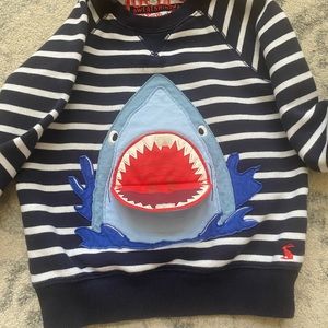 Joules boys shark sweatshirt size 5